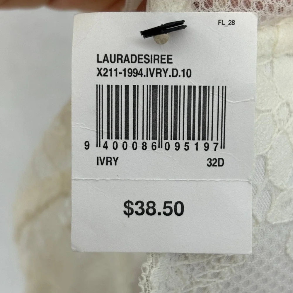 Fredericks of Hollywood Bra 32D Ivory Lace High Neck Push Up Laura Desiree